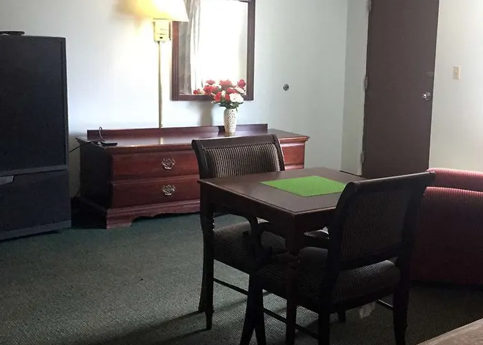 Americas Value Hotel West Frankfort