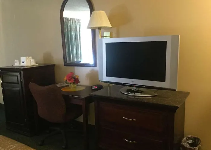Americas Value Hotel
